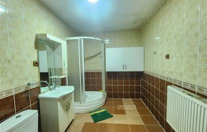 Bahçeköyde Büyük Teraslı 4+1 Kiralık Daire