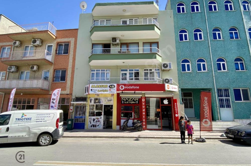 Anafartalar'da Cadde Üzerinde Satılık Dükkan ve Daire