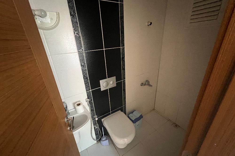 Kaşüstü Seyrantepe sitesinde geniş ferah full eşyalı daire