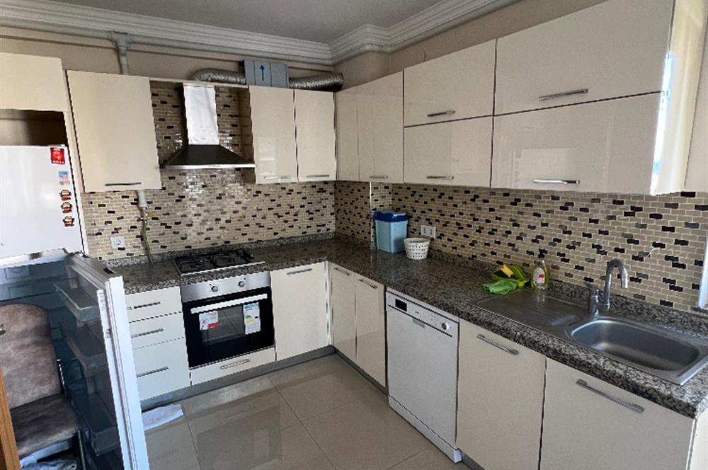 Kaşüstü Seyrantepe sitesinde geniş ferah full eşyalı daire