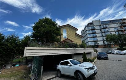 GreenLand Villaları Çekmeköy Sitesinde 4+2 320 m2 Triplex Villa