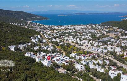 Bodrum Torba Bölgesinde 4+1 Deniz Manzaralı Tripleks Villa