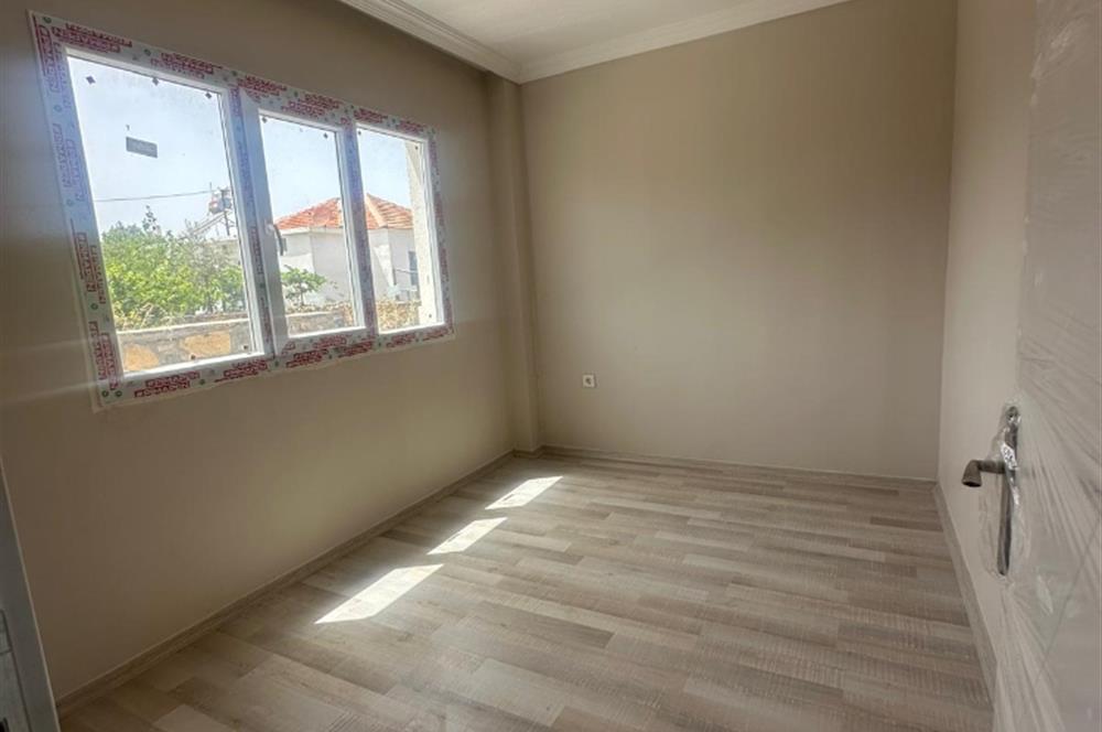 MUMCULAR MERKEZ HAVUZLU SİTEDE 2+1 BAHÇE KATI SATILIK DAİRE