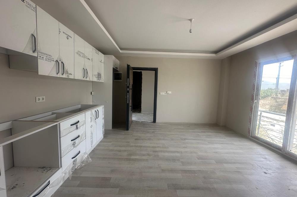 MUMCULAR MERKEZ HAVUZLU SİTEDE 2+1 BAHÇE KATI SATILIK DAİRE