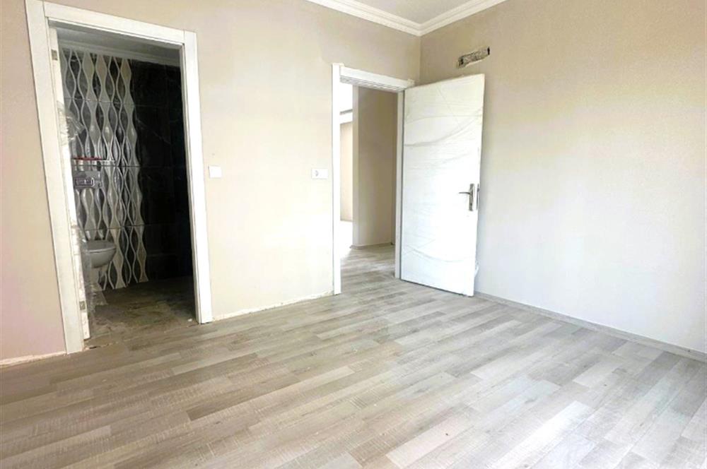 MUMCULAR MERKEZ HAVUZLU SİTEDE 2+1 BAHÇE KATI SATILIK DAİRE