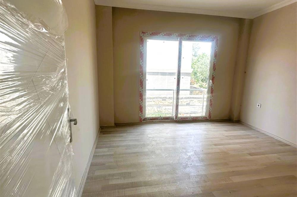 MUMCULAR MERKEZ HAVUZLU SİTEDE 2+1 BAHÇE KATI SATILIK DAİRE