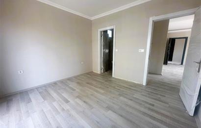 MUMCULAR MERKEZ HAVUZLU SİTEDE 2+1 BAHÇE KATI SATILIK DAİRE