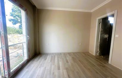 MUMCULAR MERKEZ HAVUZLU SİTEDE 2+1 BAHÇE KATI SATILIK DAİRE