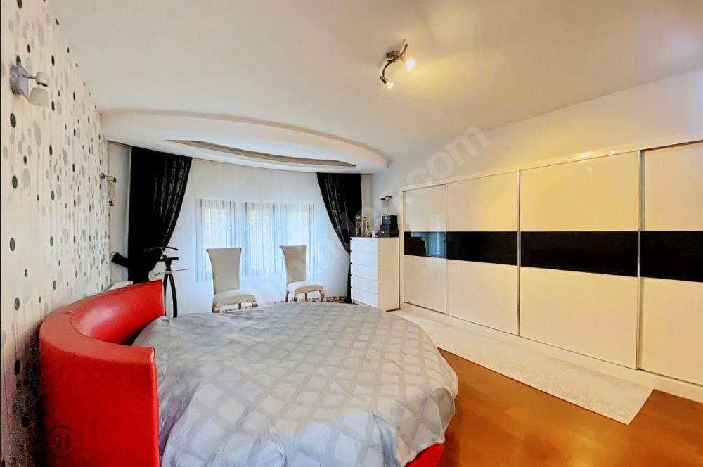 Antik Evler'de Satılık Villa
