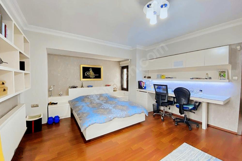 Antik Evler'de Satılık Villa