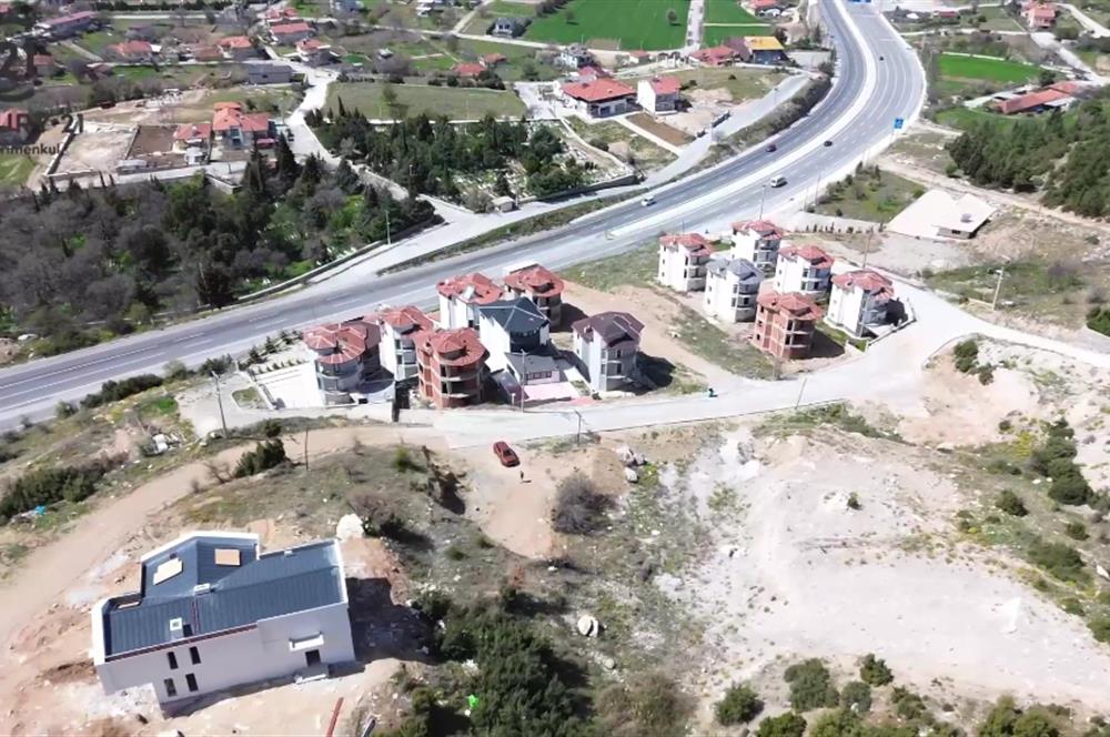 C21 NET'ten Cankurtaranda arsa fiyatına kaba halde SATILIK villa