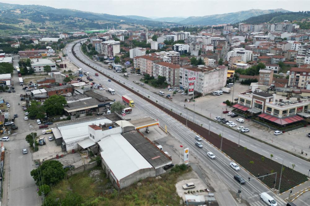 SUSURLUK MERKEZDE BURSA ANA ASFALT ÜZERİNDE HALİ HAZIRDA İŞLEYEN SATILIK SHELL İSTASYONU 