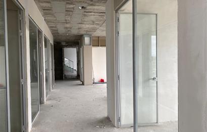 İNCEK DE KURUMSAL FİRMALARA KİRALIK 330 M2 OFİS KATI