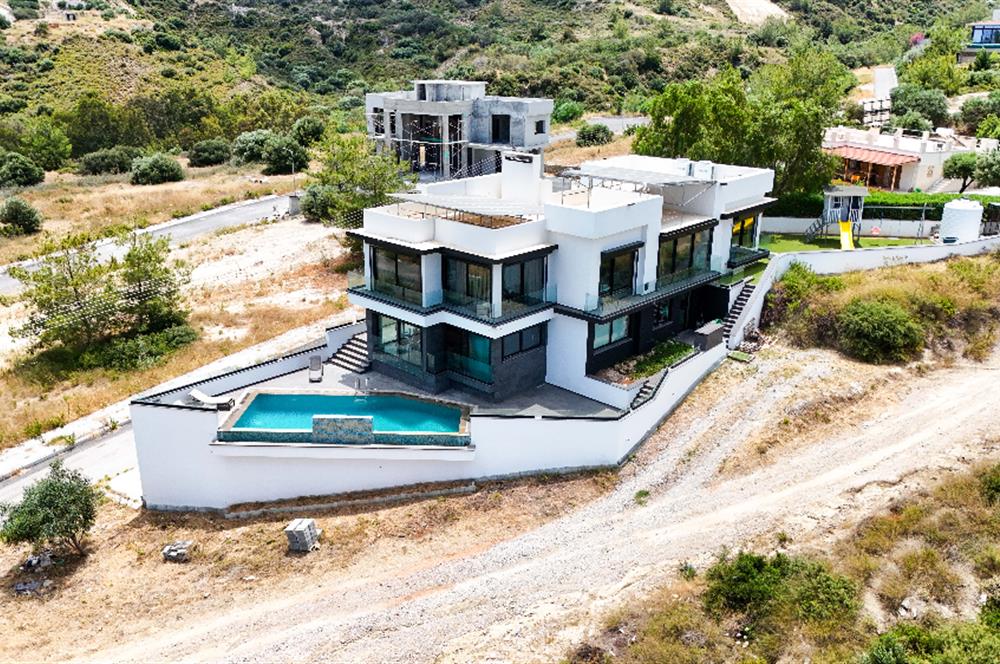 Luxury Villa with incredible Panoramic Sea Views in Zeytinlik