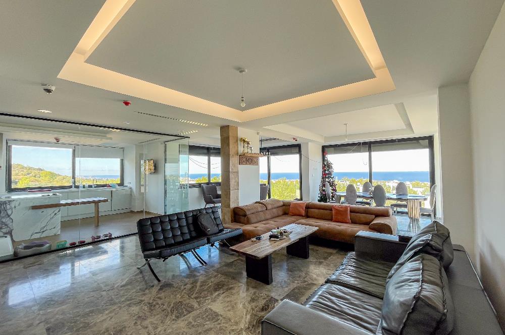 Luxury Villa with incredible Panoramic Sea Views in Zeytinlik