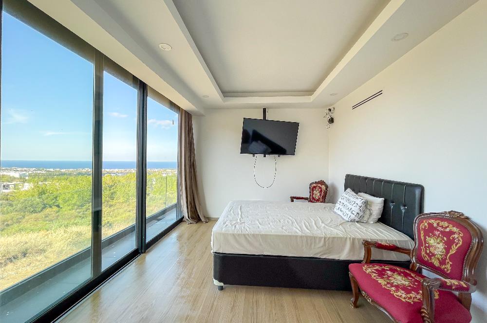 Zeytinlik'te Muhteşem Panoramik Deniz Manzaralı Lüks Villa