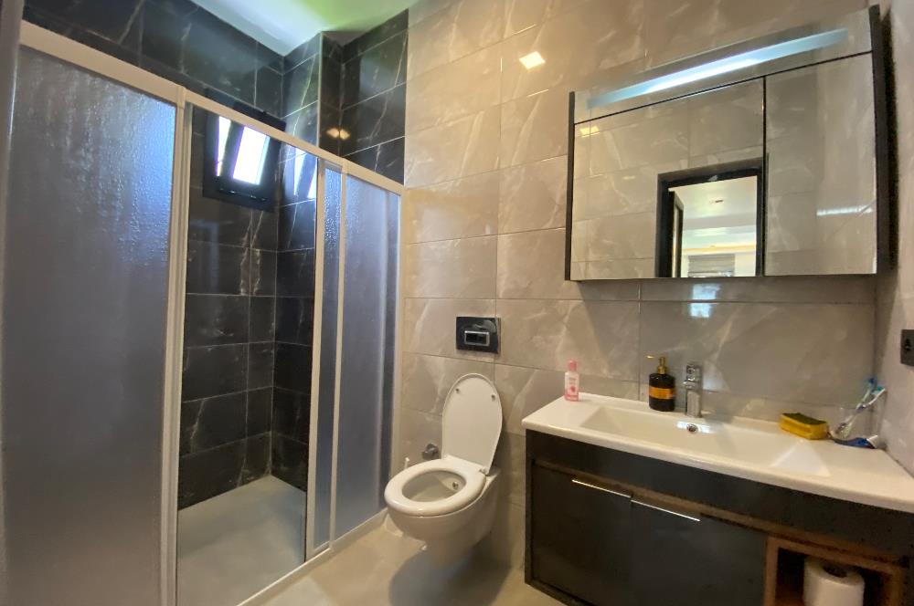 Gündoğan Küçükbük Sahiline Yürüme Mesafesinde Havuzlu Eşyalı 2+1  Kiralık Daire