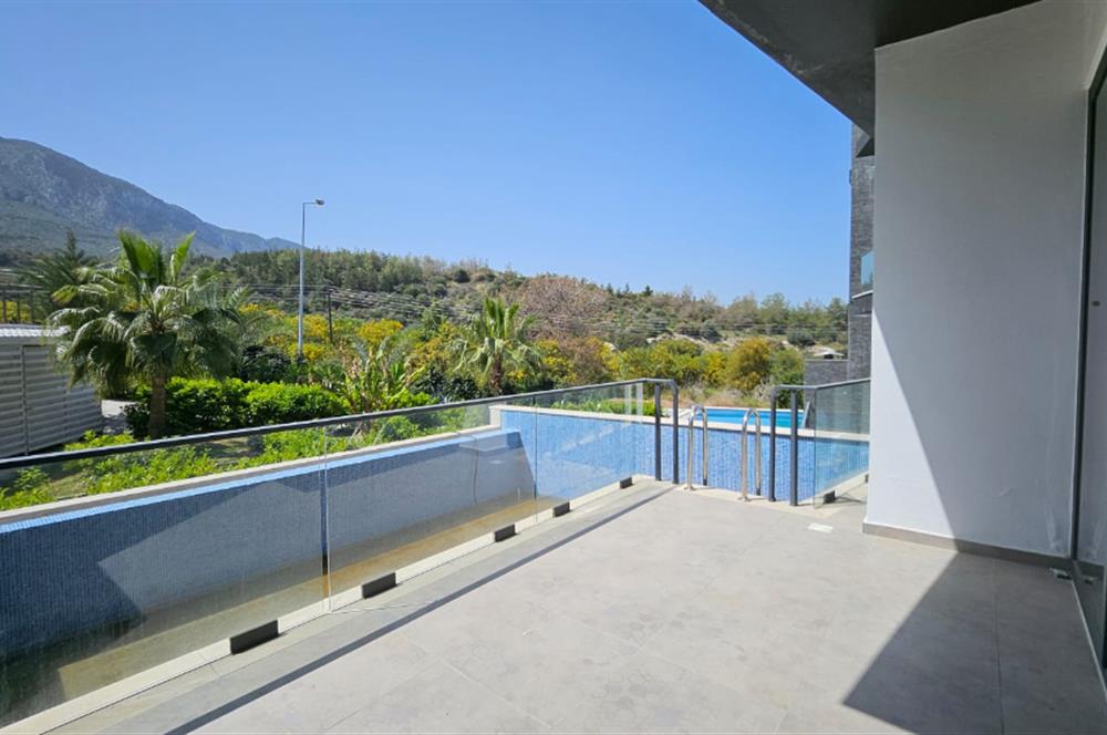 Girne Bellapais Satılık 4+1 İkiz Villa