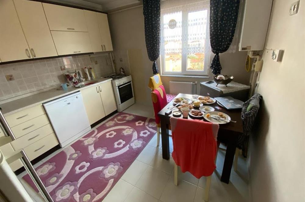 CENTURY 21 BAL'DAN, ÇARŞI-LONCA KAVŞAKTA,ASANSÖRLÜ,BAKIMLI 2+1