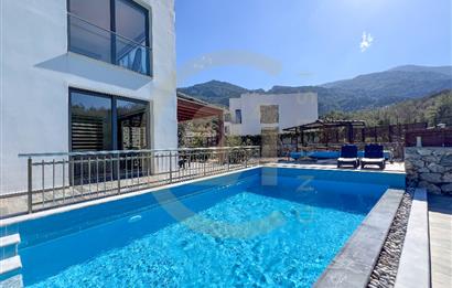 Satılık LÜX YENİ, taşınmaya hazır 4+2 özel havuzlu müstakil modern villa. Bellapais. Girne. TEK YETKILI