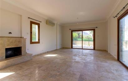 Detached 3+1 villa with private pool for sale in Catalkoy, Kyrenia / Title deed - Bellapais