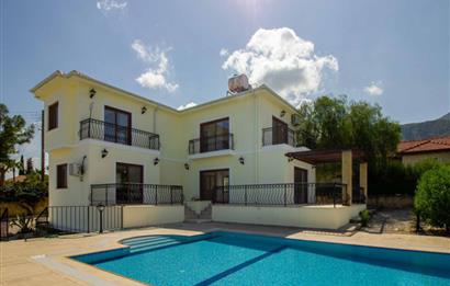 Detached 3+1 villa with private pool for sale in Catalkoy, Kyrenia / Title deed - Bellapais