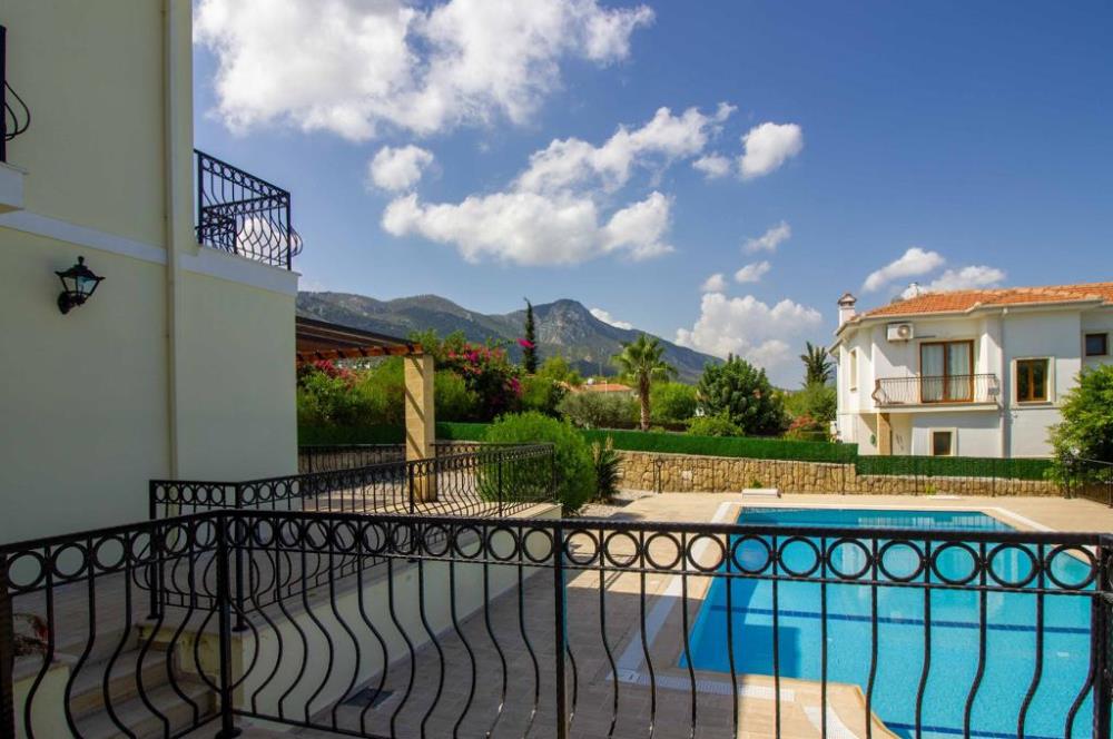 Detached 3+1 villa with private pool for sale in Catalkoy, Kyrenia / Title deed - Bellapais