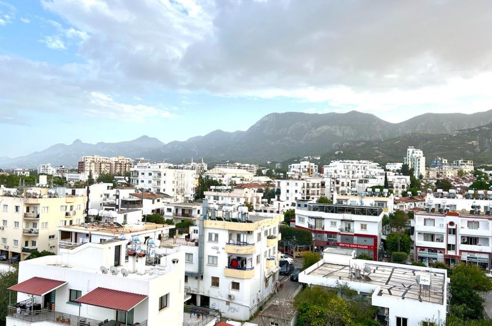 2+1 apartment for sale in Kyrenia city center, sea and mountains view