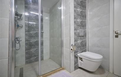 Girne merkezinde satılık modern ve lux 3+1 penthouse, özel havuzlu, özel çatı terası