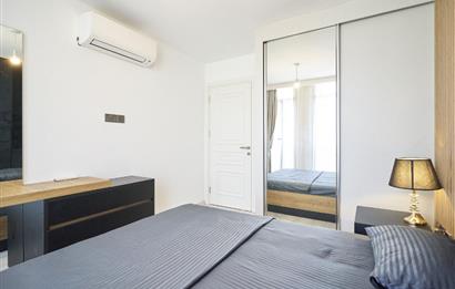 Girne merkezinde satılık modern ve lux 3+1 penthouse, özel havuzlu, özel çatı terası