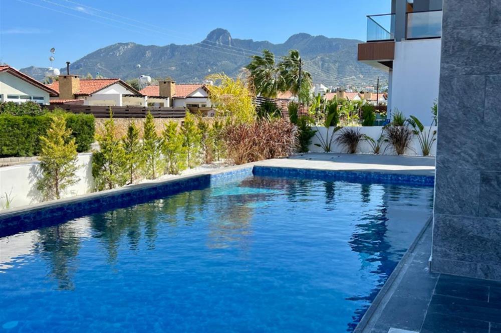 Satılık 4+1 lux ozel havuzlu villa. Catalkoy, Girne