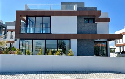 Satılık 4+1 lux ozel havuzlu villa. Catalkoy, Girne