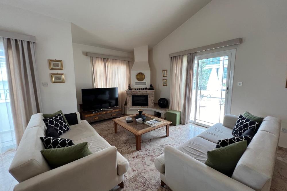 3+1 luxury penthouse For sale fully furnished. Kyrenia city center