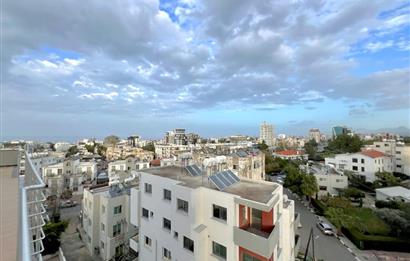 2+1 Deniz ve Dag manzaralı satılık daire/penthouse. Girne merkez