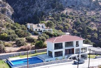 Luxury 4 Bedroom Villa in Ilgaz, North Cyprus