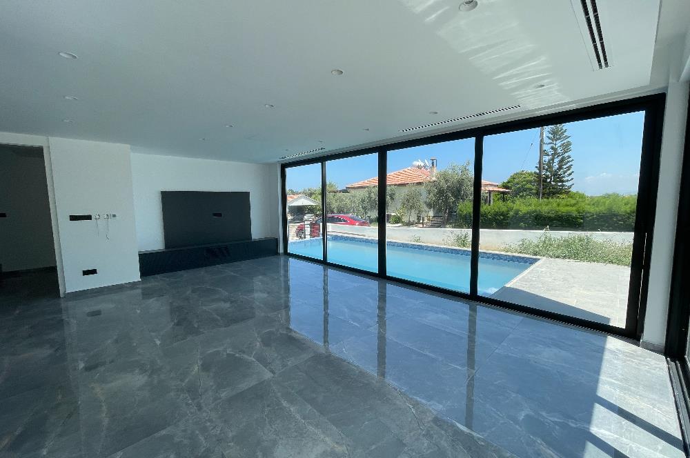 Luxury 4 Bedroom Villa For Sale in Catalkoy