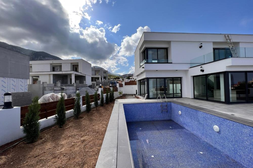 5+2 villa for sale in Bellapais, Kyrenia