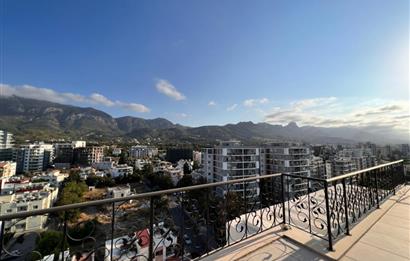 Girne merkezde satılık 2+1 penthouse