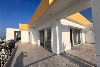 Girne merkezde satılık 2+1 penthouse