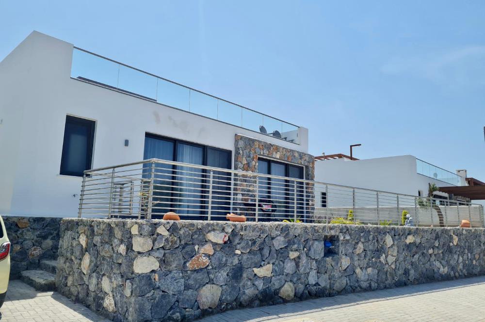 Satılık denize sıfır 3+1 bungalow, Alagadi, Girne