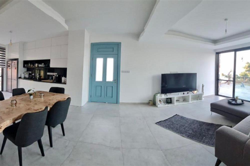 Satılık denize sıfır 3+1 bungalow, Alagadi, Girne