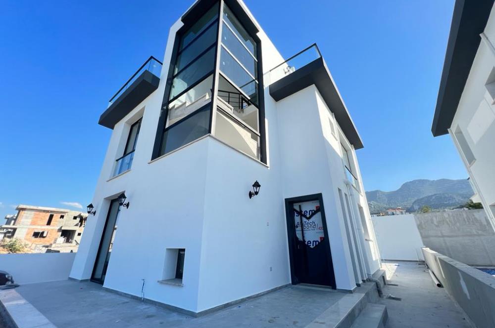 Detached 4+1 villa with private pool for sale in Catalkoy, Kyrenia