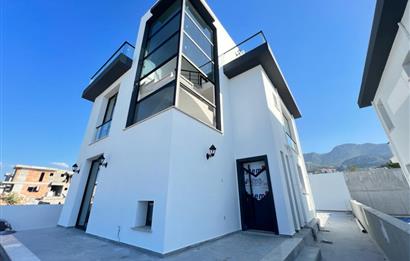 Detached 4+1 villa with private pool for sale in Catalkoy, Kyrenia