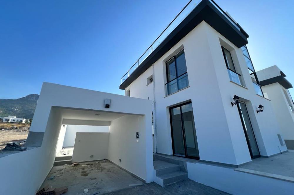 Satılık 4+1 müstakil havuzlu villa, Çatalköy, Girne