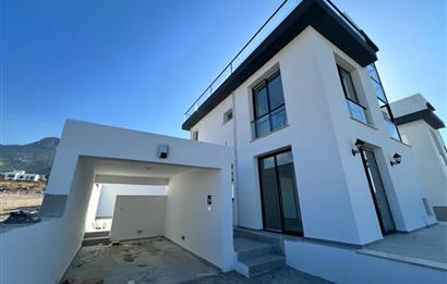 Detached 4+1 villa with private pool for sale in Catalkoy, Kyrenia