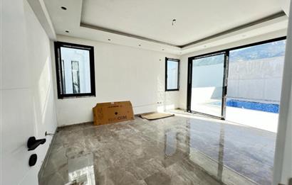 Satılık 4+1 müstakil havuzlu villa, Çatalköy, Girne