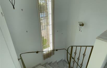 Girne Çatalkoy'de Satılık 3+1 Colonial Villa