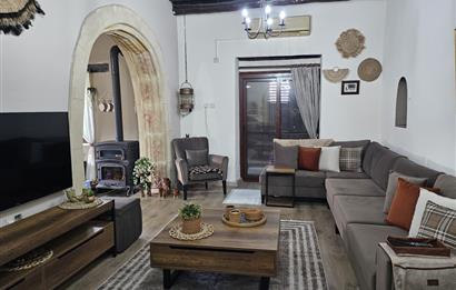 Satılık Tarihi Kıbrıs Evi 4+2