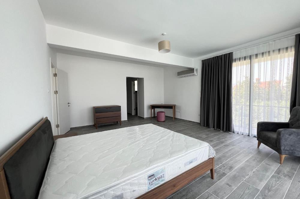 Girne Çatalköyde satılık lux 5+1 villa