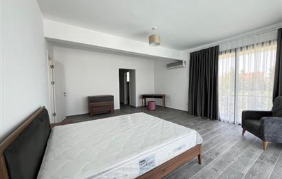 Girne Çatalköyde satılık lux 5+1 villa